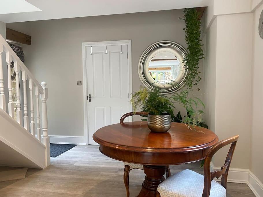 Beautiful 1 Bedroom Holiday Home In Lancaster Exterior foto